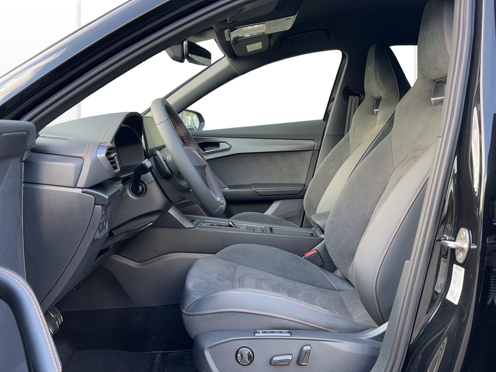 CUPRA FORMENTOR VZ 1.4e-HYBRID TRIBE EDITION (netto), Full-Hybrid Petrol/Electric, Second hand / Used, Automatic - 5