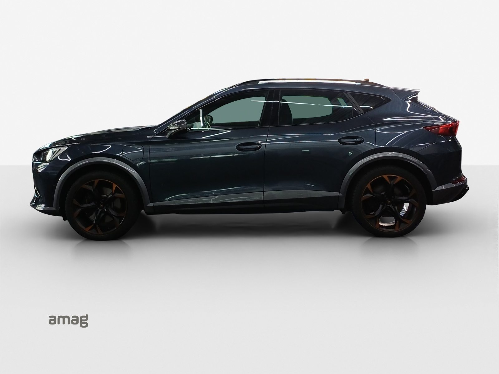 CUPRA Priority FORMENTOR 1.4 e-HYBRID, Voll-Hybrid Benzin/Elektro, Occasion / Gebraucht, Automatik - 2