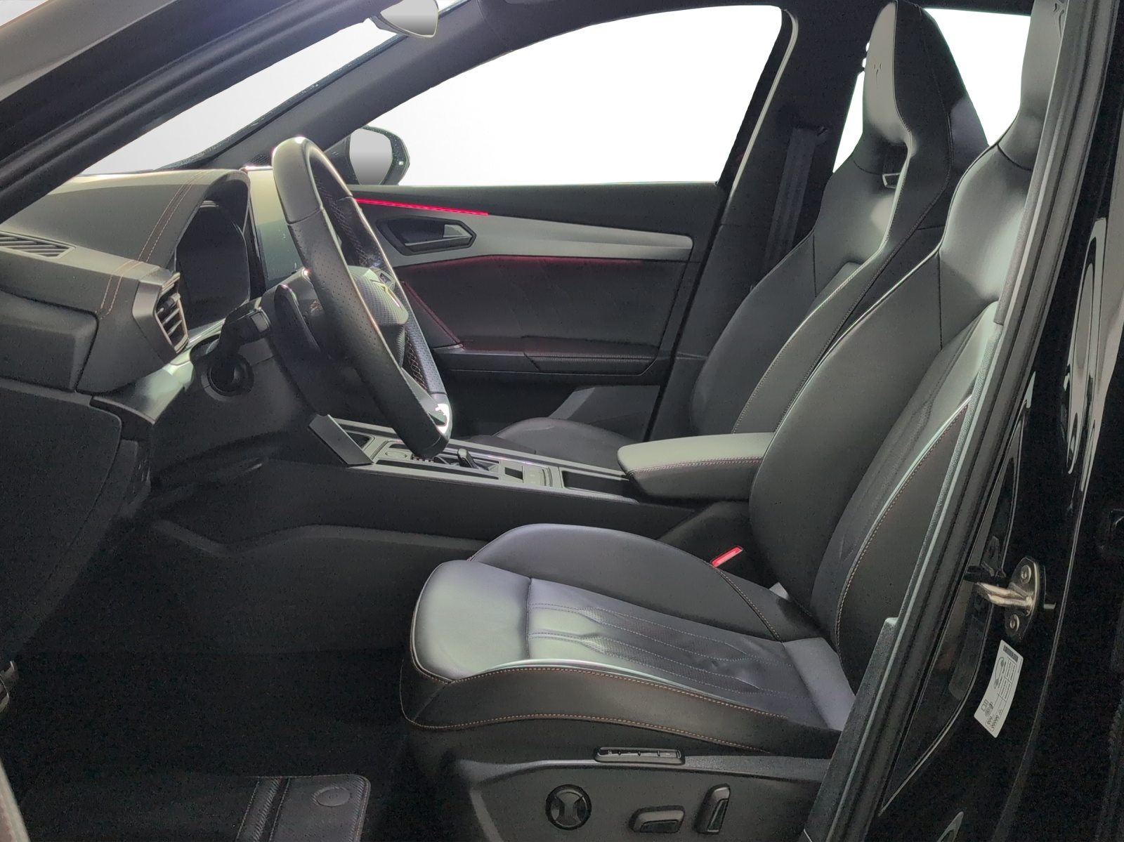 CUPRA FORMENTOR e-HYBRID, Voll-Hybrid Benzin/Elektro, Occasion / Gebraucht, Automatik - 6