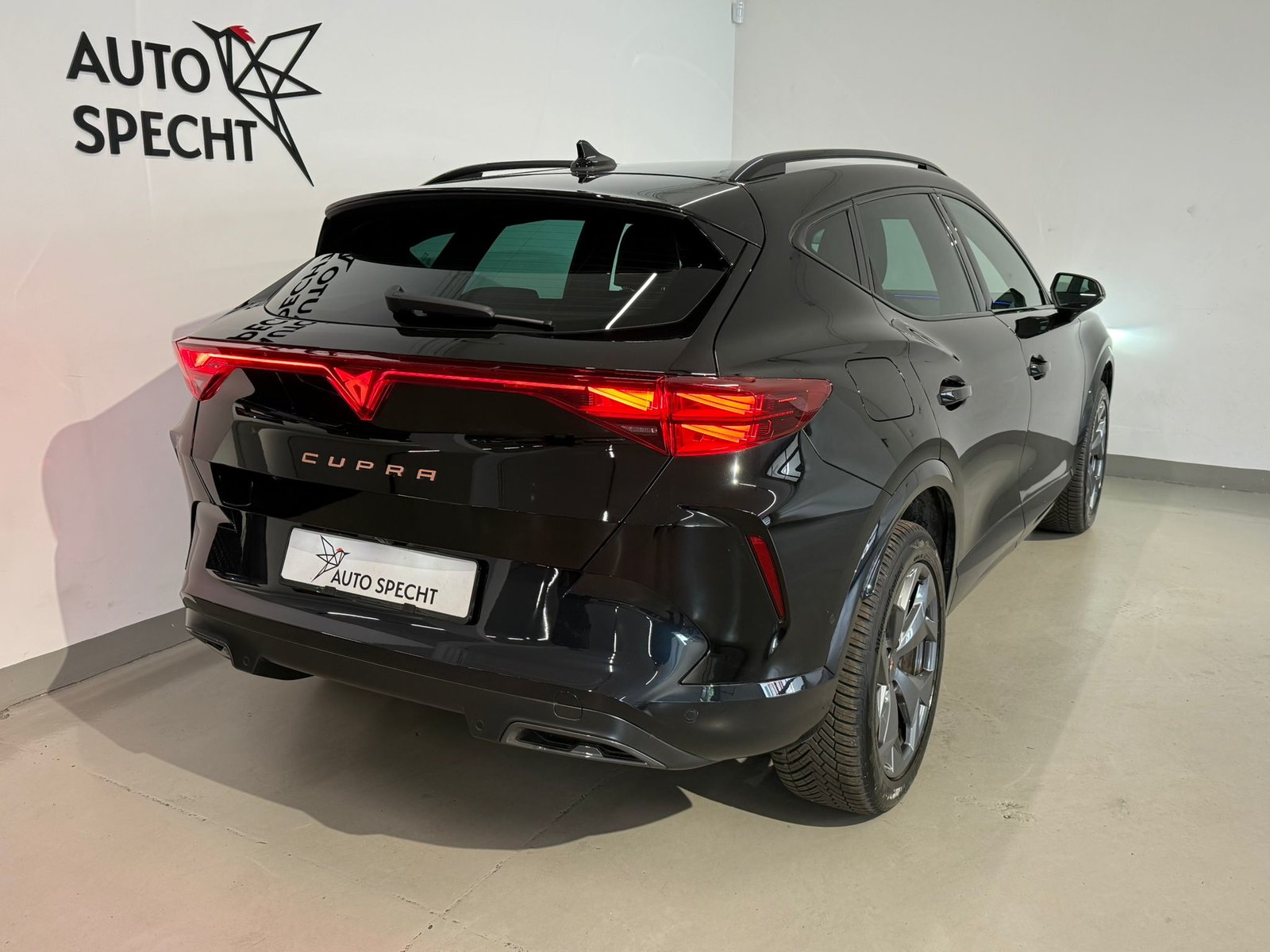 CUPRA Formentor 1.5 TSI DSG, Mild-Hybrid Petrol/Electric, Second hand / Used, Automatic - 5