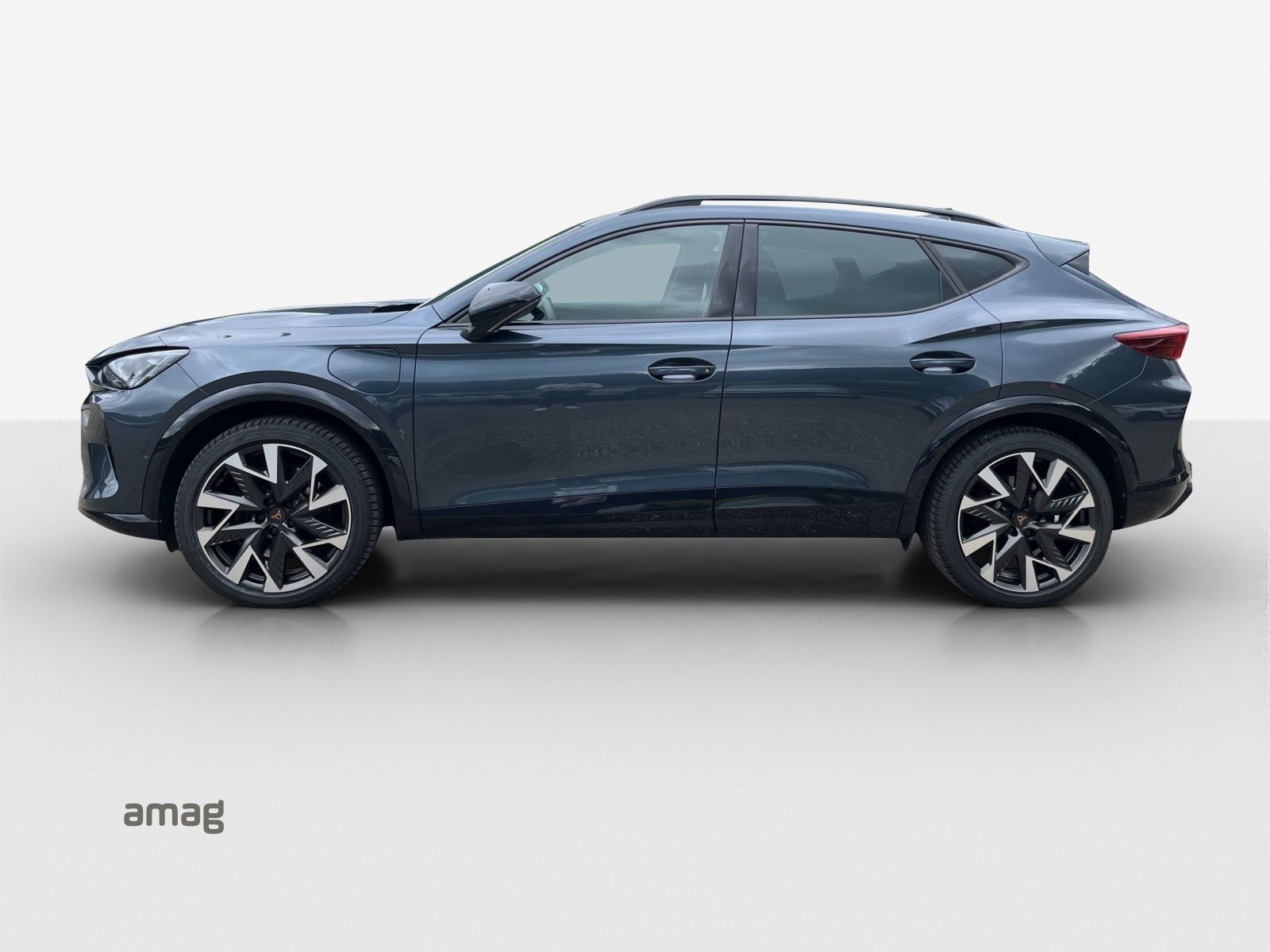 CUPRA FORMENTOR e-HYBRID, Full-Hybrid Petrol/Electric, Second hand / Used, Automatic - 2