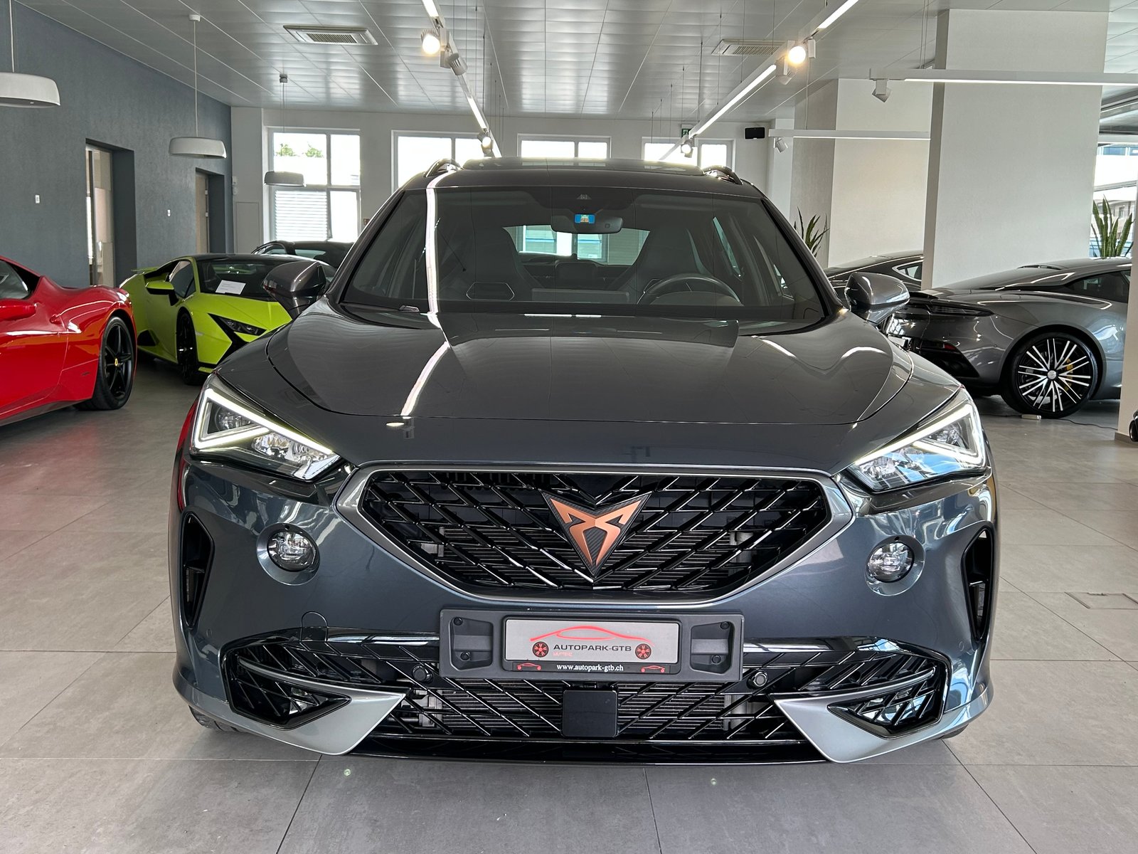 CUPRA Formentor 2.0TSI VZ 4Drive DSG, Petrol, Second hand / Used, Automatic - 3