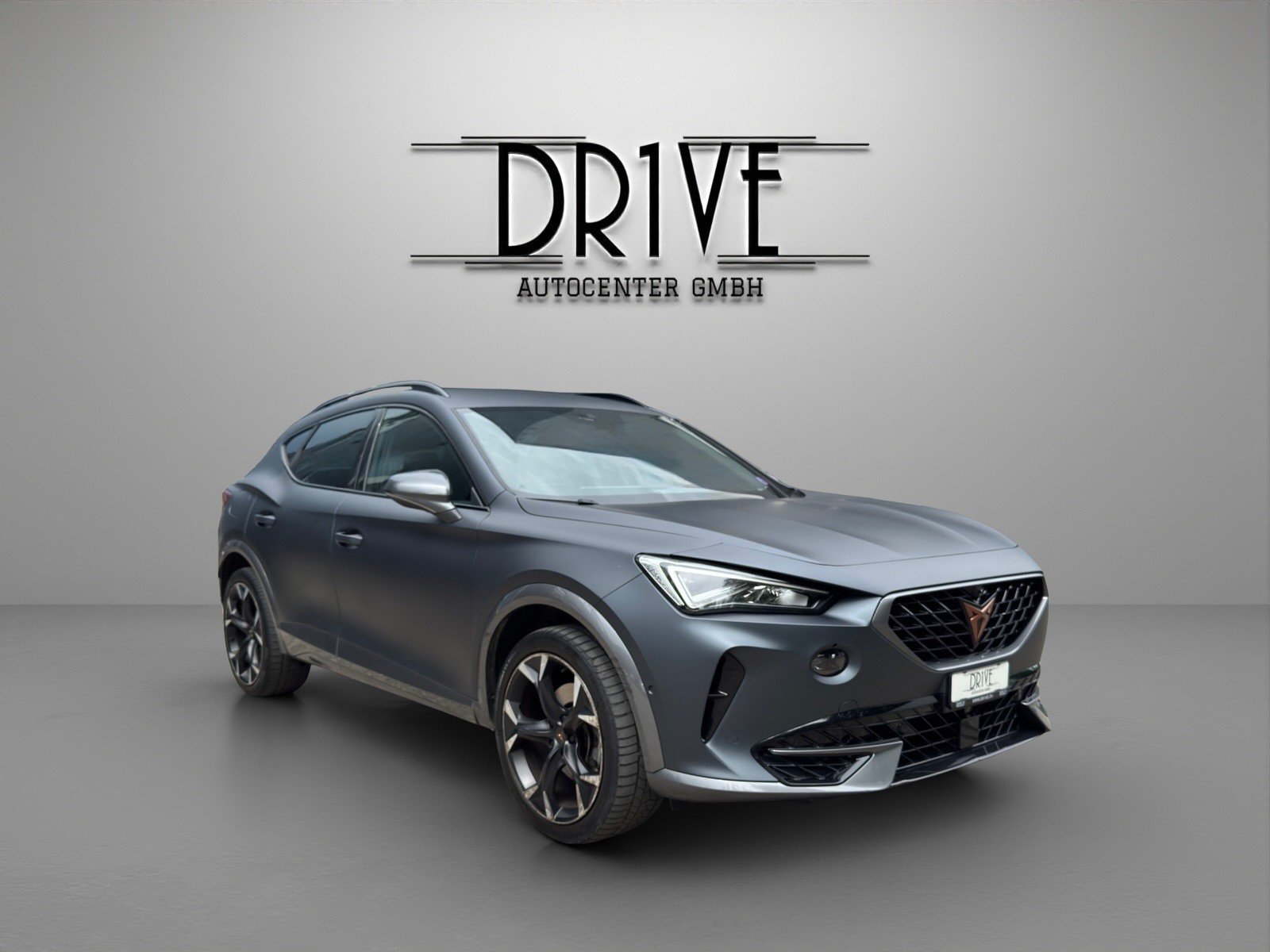 CUPRA Formentor 1.4 e-HYBRID pHEV DSG, Plug-in-Hybrid Petrol/Electric, Second hand / Used, Automatic - 3