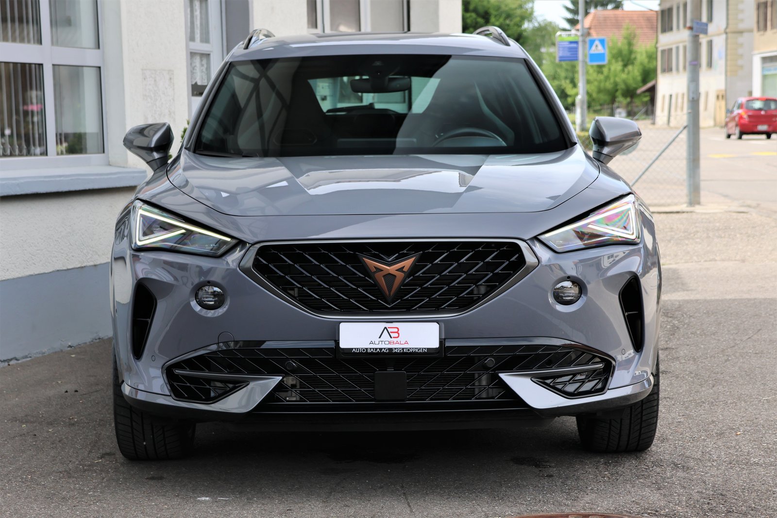 CUPRA Formentor 2.0TSI VZ 4Drive DSG, Benzin, Occasion / Gebraucht, Automatik - 2