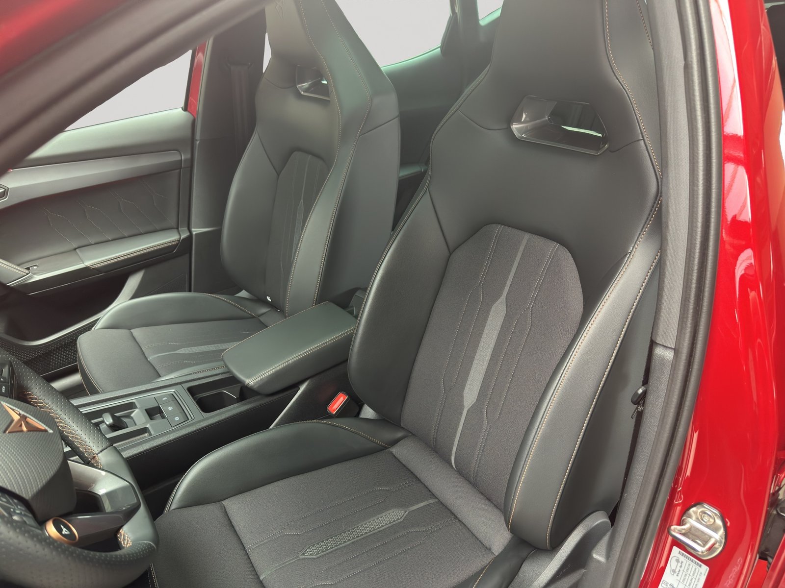 CUPRA Formentor 2.0TSI VZ 4Drive DSG, Petrol, Second hand / Used, Automatic - 6