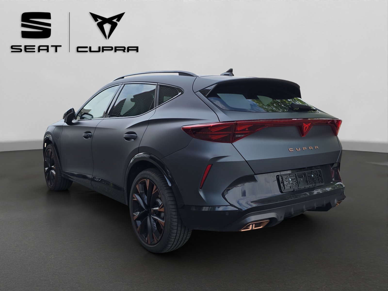 CUPRA Formentor 1.5 e-HYBRID pHEV Extreme DSG, Plug-in-Hybrid Petrol/Electric, Second hand / Used, Automatic - 4