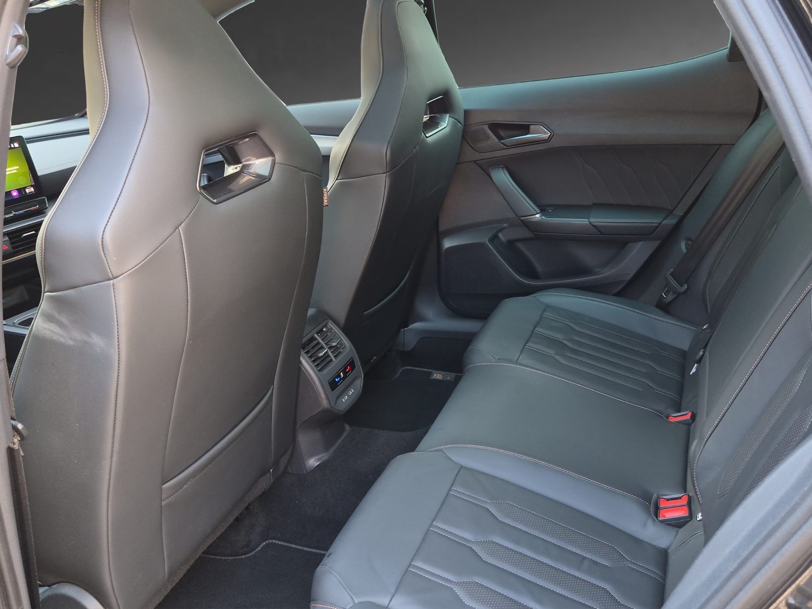 CUPRA FORMENTOR VZ5 4DRIVE, Essence, Occasion / Utilisé, Automatique - 7