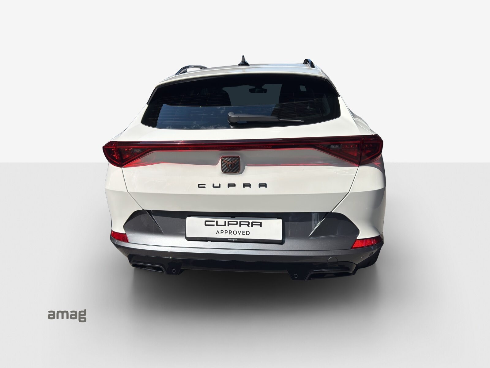 CUPRA FORMENTOR Allalin 1.4 e-HYBRID 204PS 6D (netto), Full-Hybrid Petrol/Electric, Second hand / Used, Automatic - 4