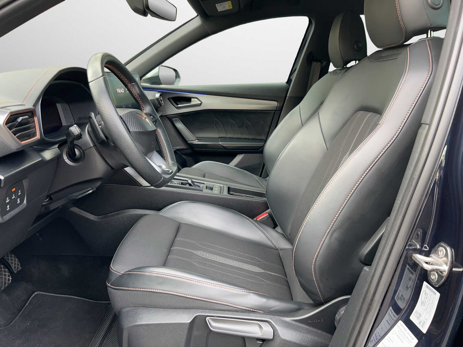 CUPRA FORMENTOR Allalin 1.4 e-HYBRID 204PS 6D (netto), Full-Hybrid Petrol/Electric, Second hand / Used, Automatic - 5