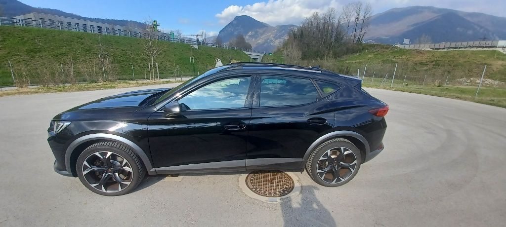 CUPRA FORMENTOR, Hybride Rechargeable Essence/Électricité, Occasion / Utilisé, Automatique - 7