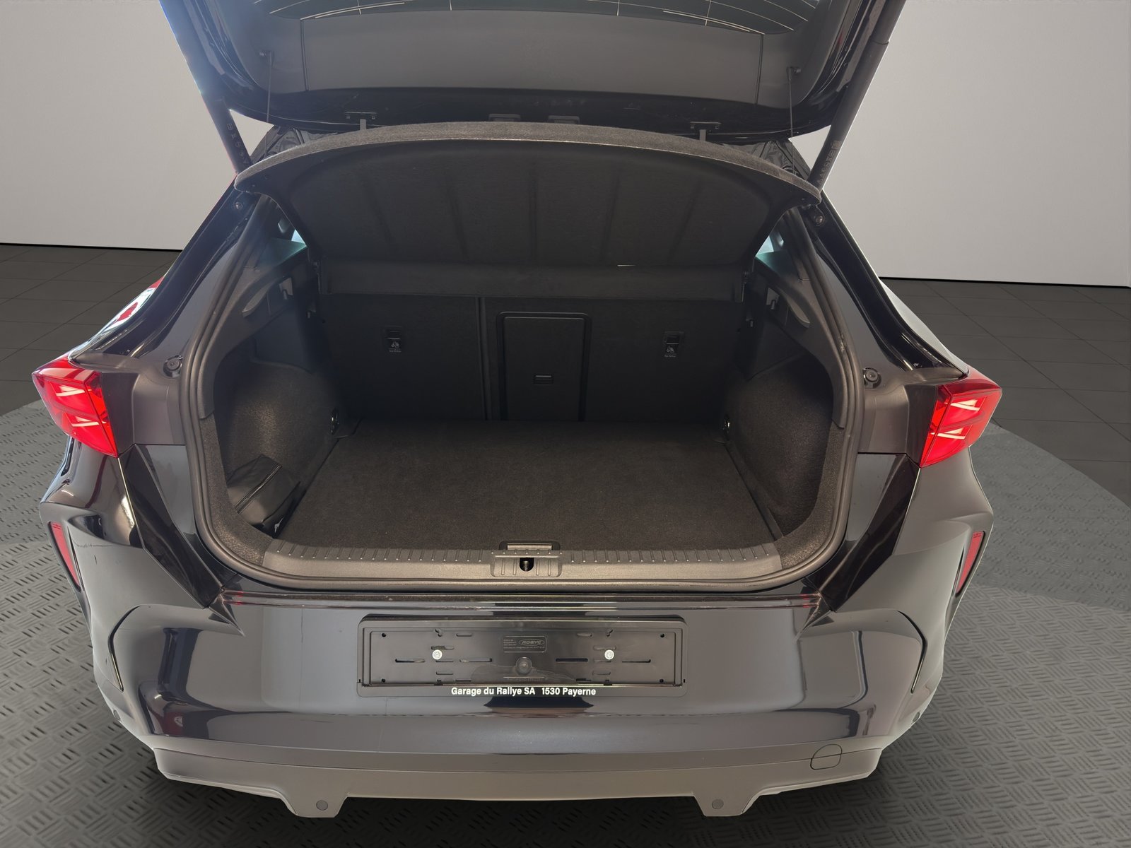 CUPRA Formentor 1.5 TSI DSG, Mild-Hybrid Petrol/Electric, Ex-demonstrator, Automatic - 7