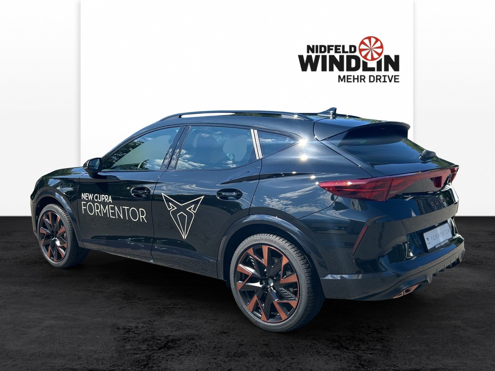 CUPRA FORMENTOR e-HYBRID, Hybride Intégral Essence/Électricité, Voiture de démonstration, Automatique - 3
