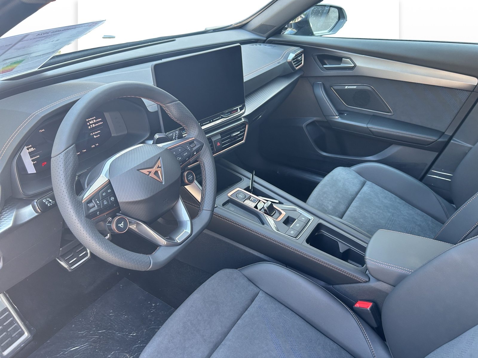 CUPRA FORMENTOR e-HYBRID, Hybride Intégral Essence/Électricité, Voiture de démonstration, Automatique - 5
