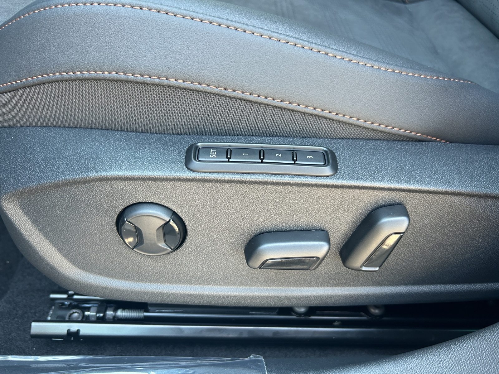 CUPRA FORMENTOR e-HYBRID, Hybride Intégral Essence/Électricité, Voiture de démonstration, Automatique - 7