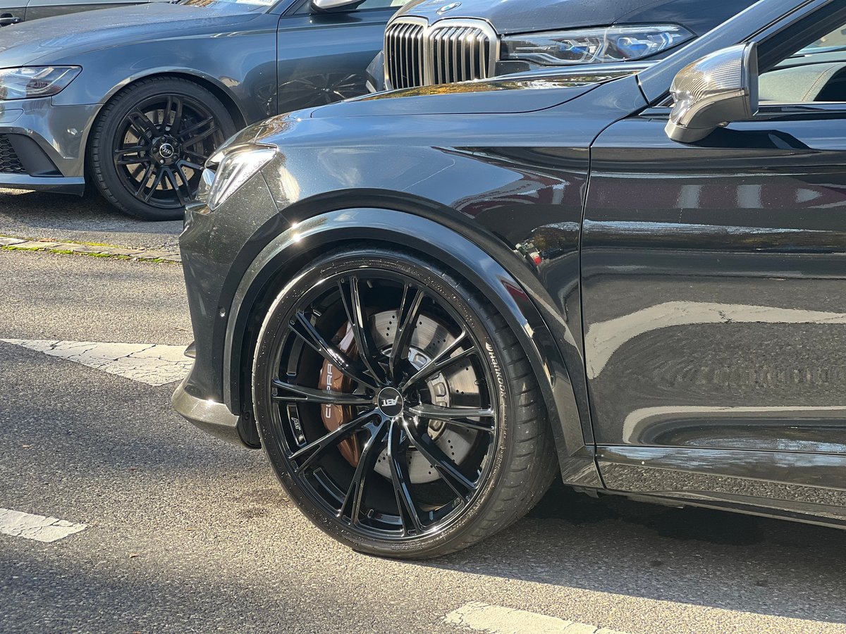 CUPRA Formentor 2.5TSI VZ5 4Drive DSG ABT 450PS AKRAPOVIC, Benzin, Occasion / Gebraucht, Automat - 4