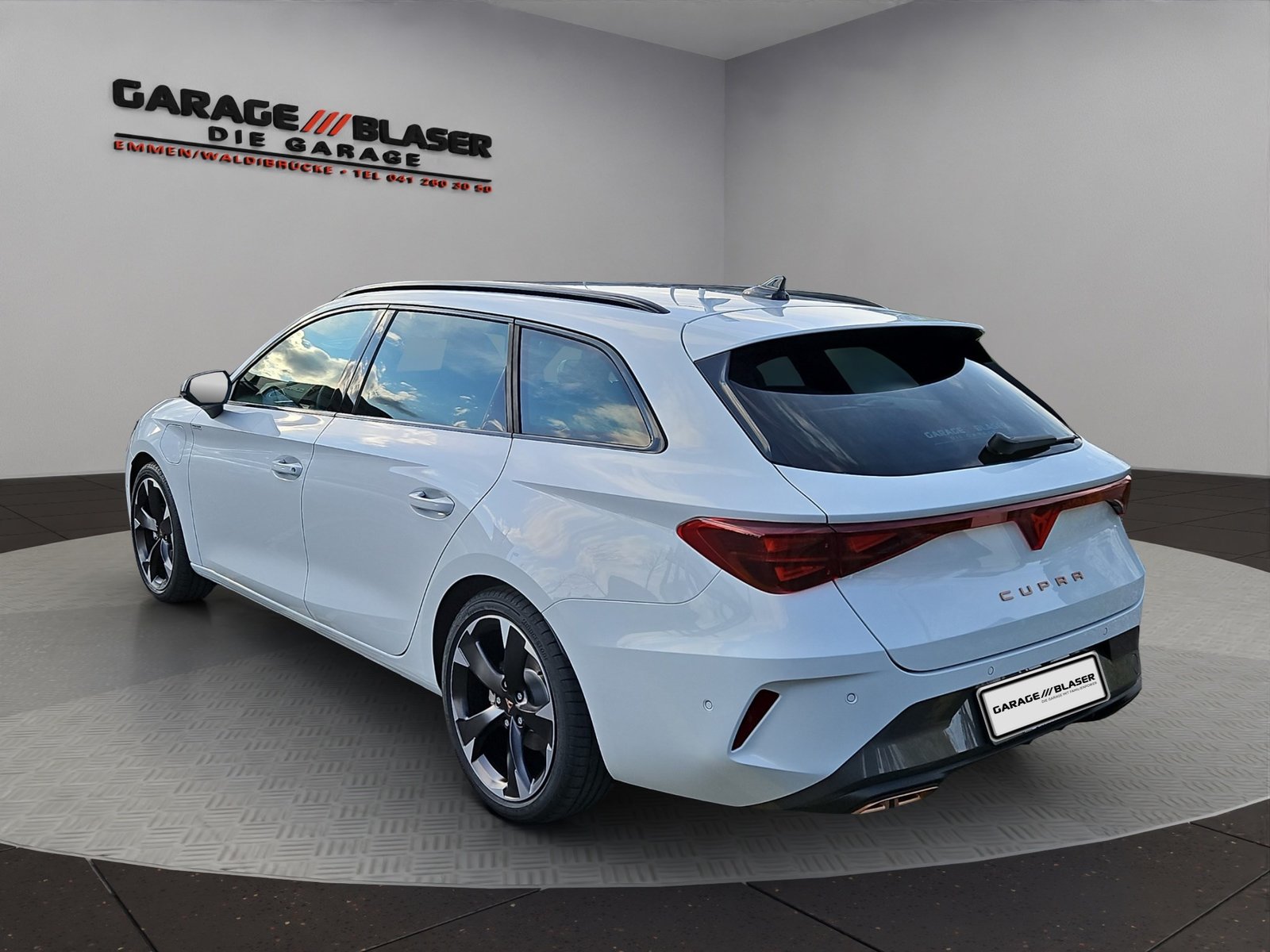 CUPRA LEON ST 1.5 e-HYBRID pHEV DSG, Plug-in-Hybrid Benzin/Elektro, Neuwagen, Automat - 3