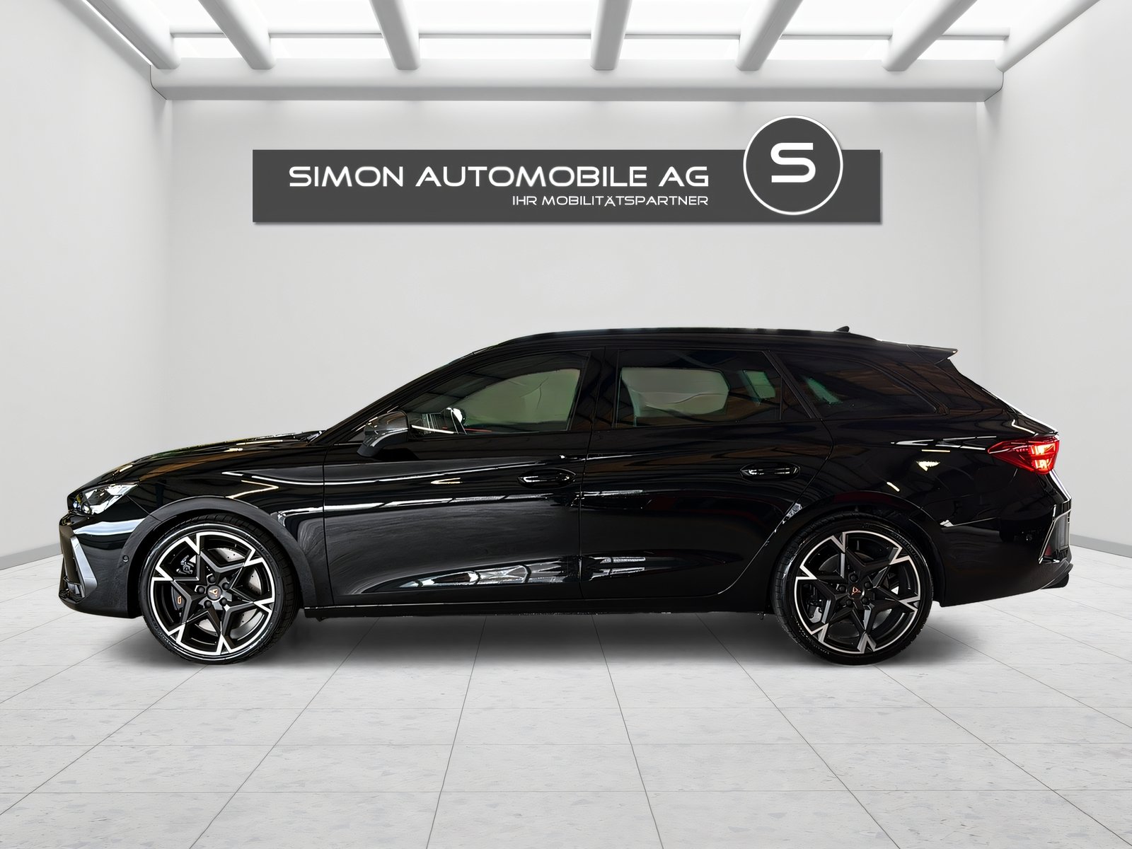 CUPRA Leon ST 2.0 TSI 333 VZ 4Drive DSG, Petrol, New car, Automatic - 2