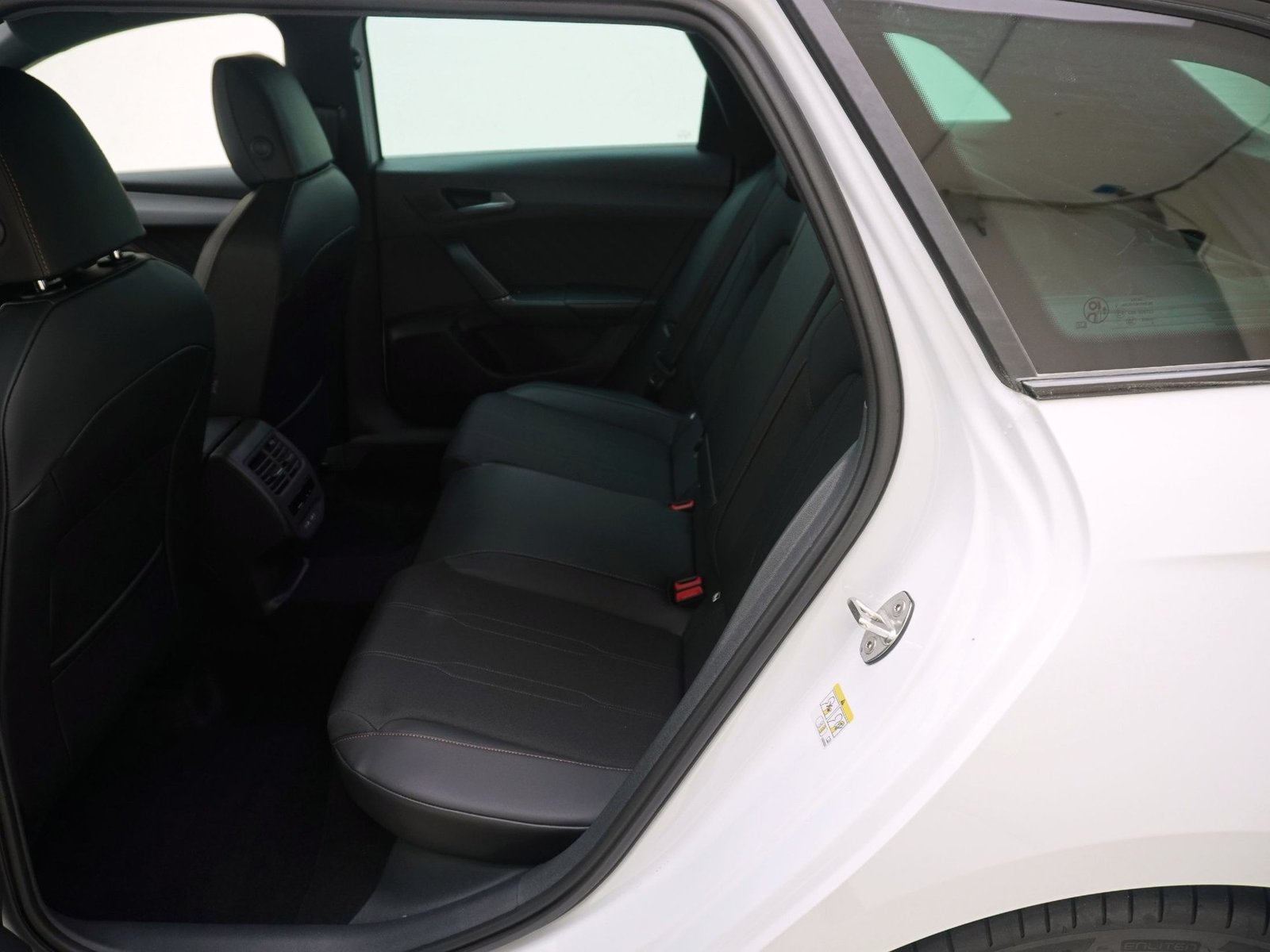 CUPRA Leon ST 1.5 eTSI DSG, Mild-Hybrid Benzin/Elektro, Neuwagen, Automatik - 7