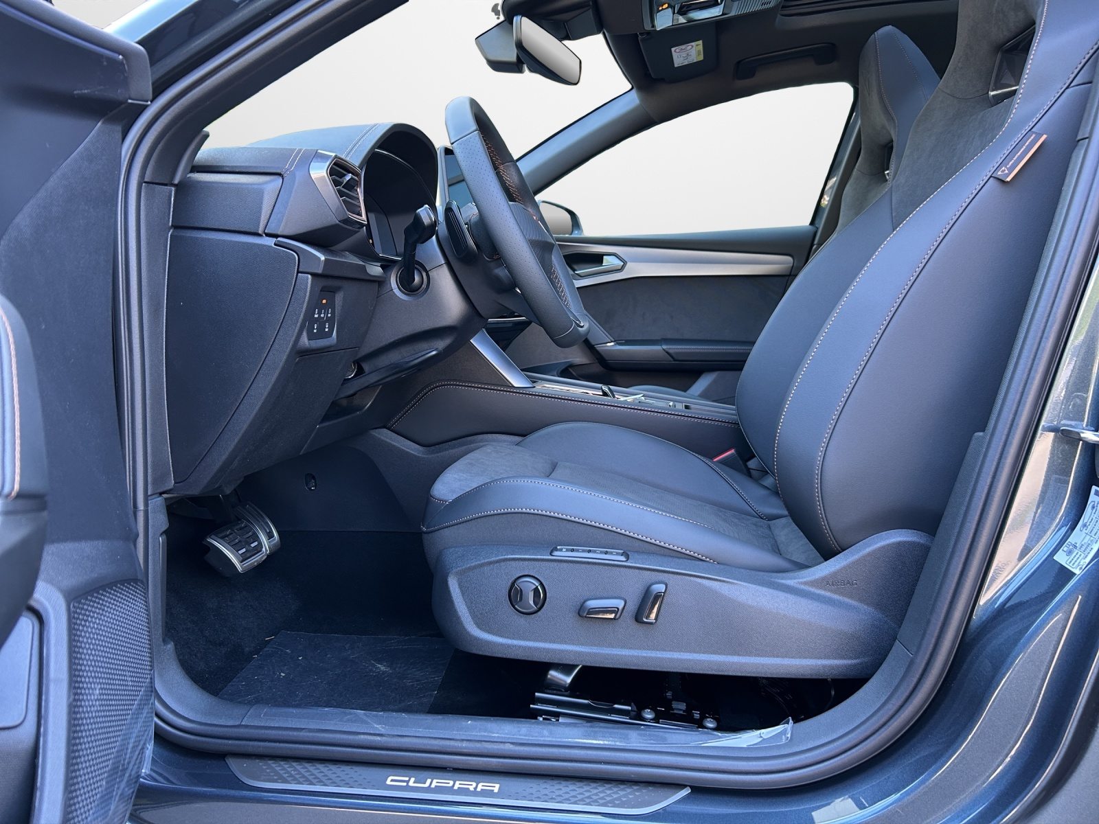CUPRA LEON SPORTSTOURER 4DRIVE PRIME EDITION, Essence, Voiture nouvelle, Automatique - 5
