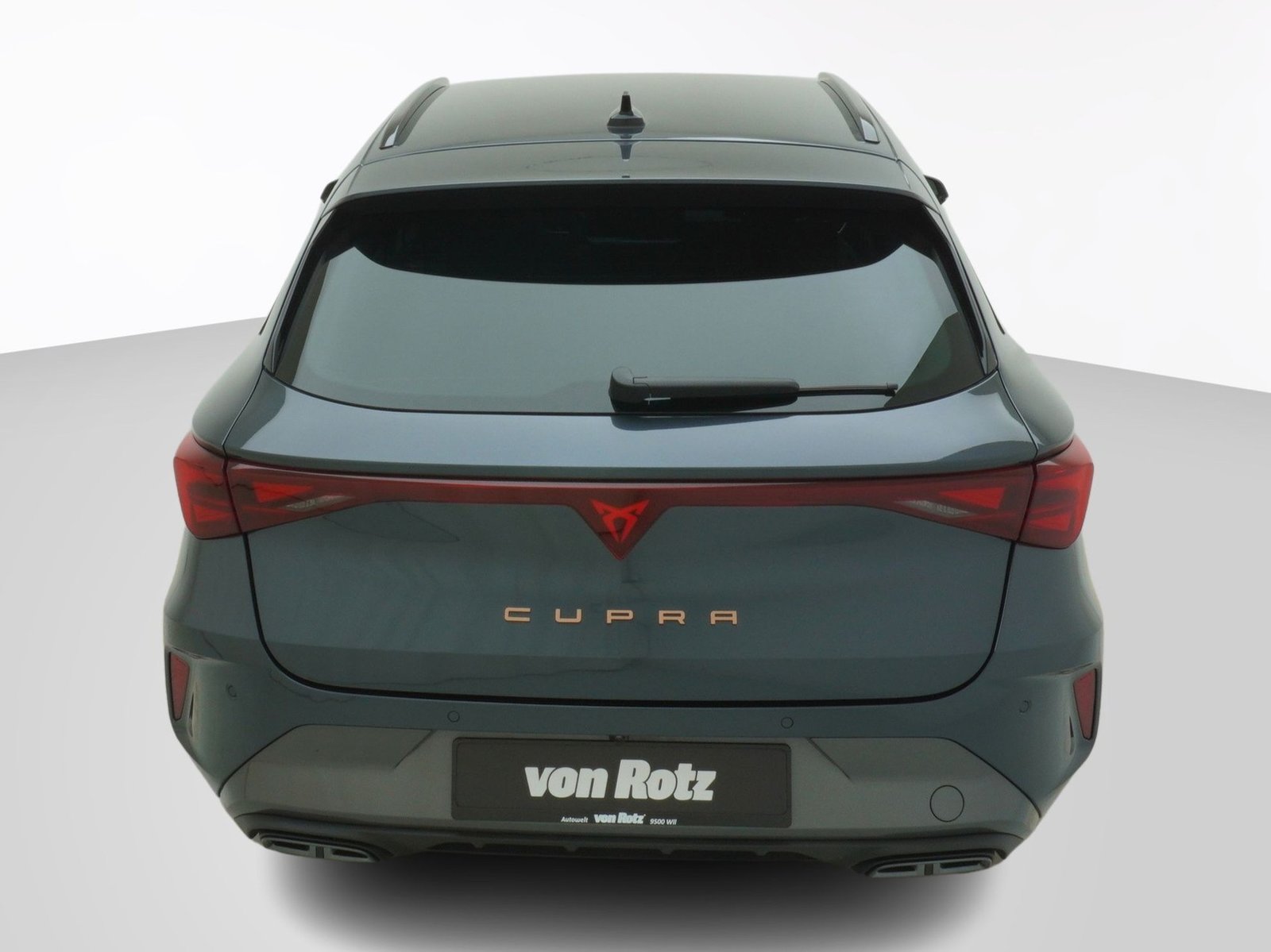 CUPRA Leon ST 1.5 eTSI DSG, Mild-Hybrid Petrol/Electric, New car, Automatic - 4