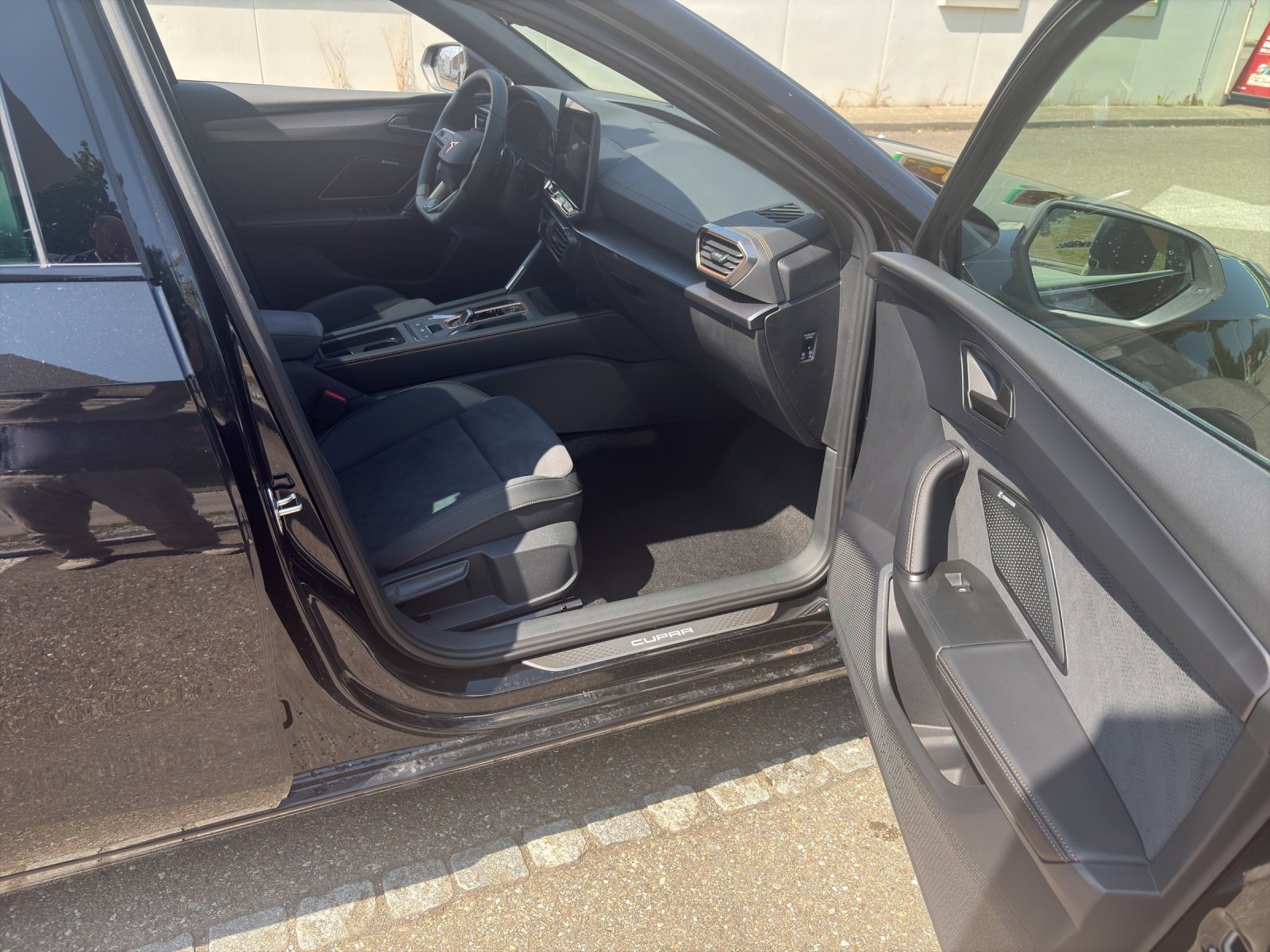 CUPRA Leon ST 2.0 TSI 333 VZ 4Drive DSG, Petrol, New car, Automatic - 6