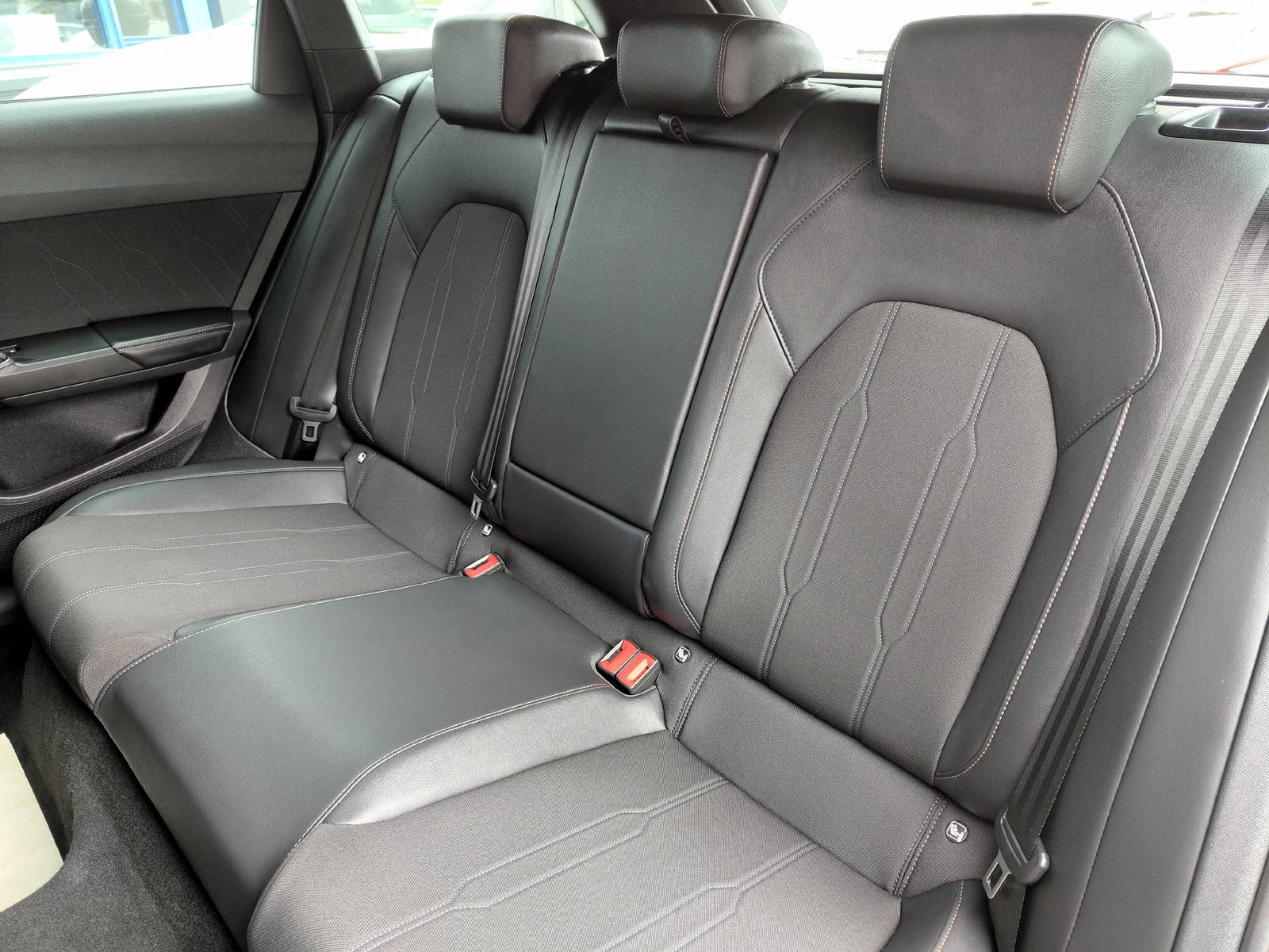 CUPRA Leon ST 1.5 eTSI DSG, Mild-Hybrid Benzin/Elektro, Occasion / Gebraucht, Automat - 7