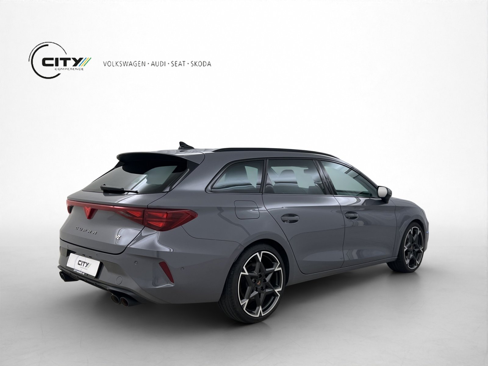 CUPRA Leon ST 2.0 TSI 333PS VZ 4Drive, Benzin, Occasion / Gebraucht, Automatik - 4
