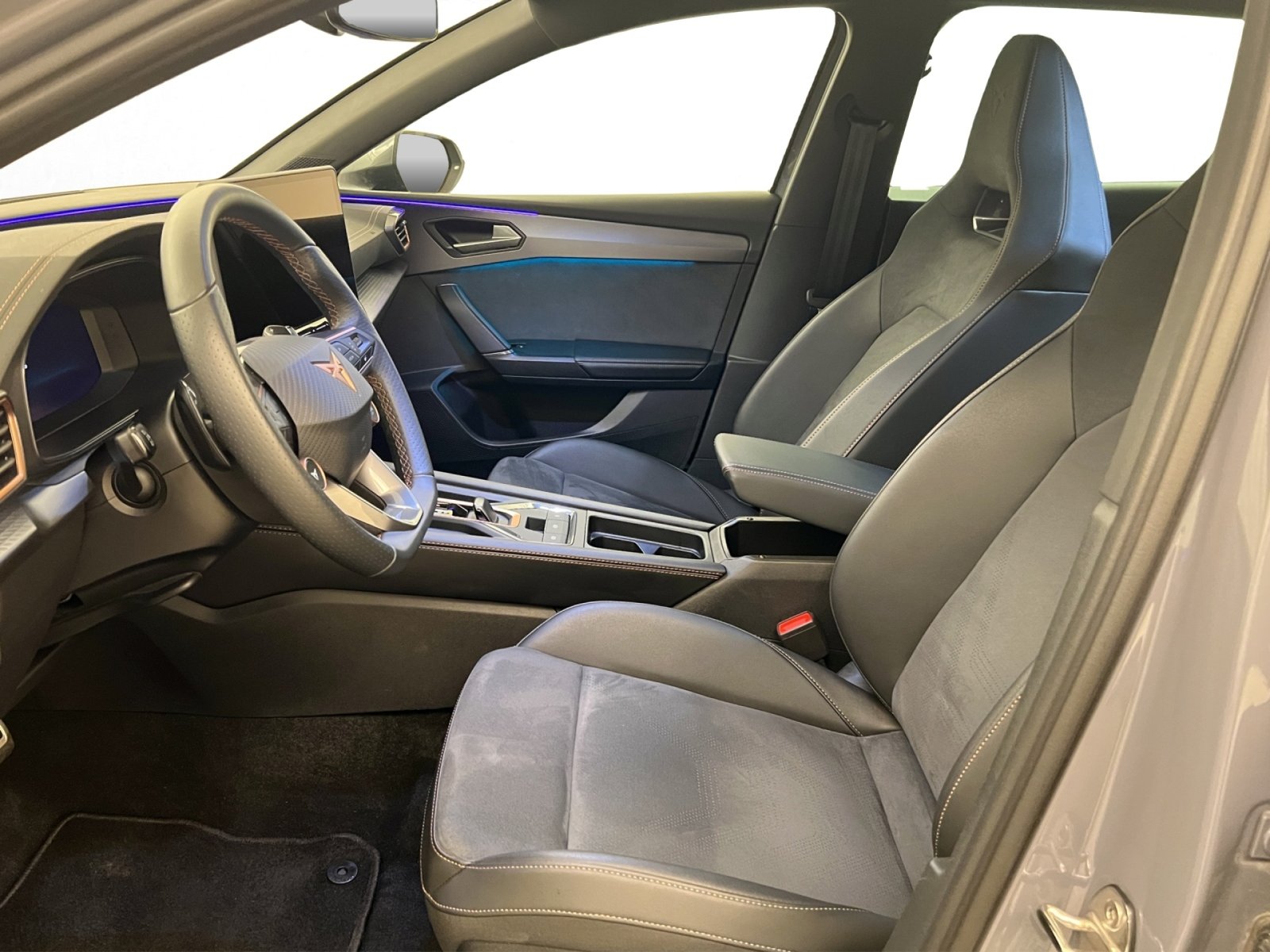 CUPRA Leon ST 2.0 TSI 333PS VZ 4Drive, Benzin, Occasion / Gebraucht, Automatik - 5