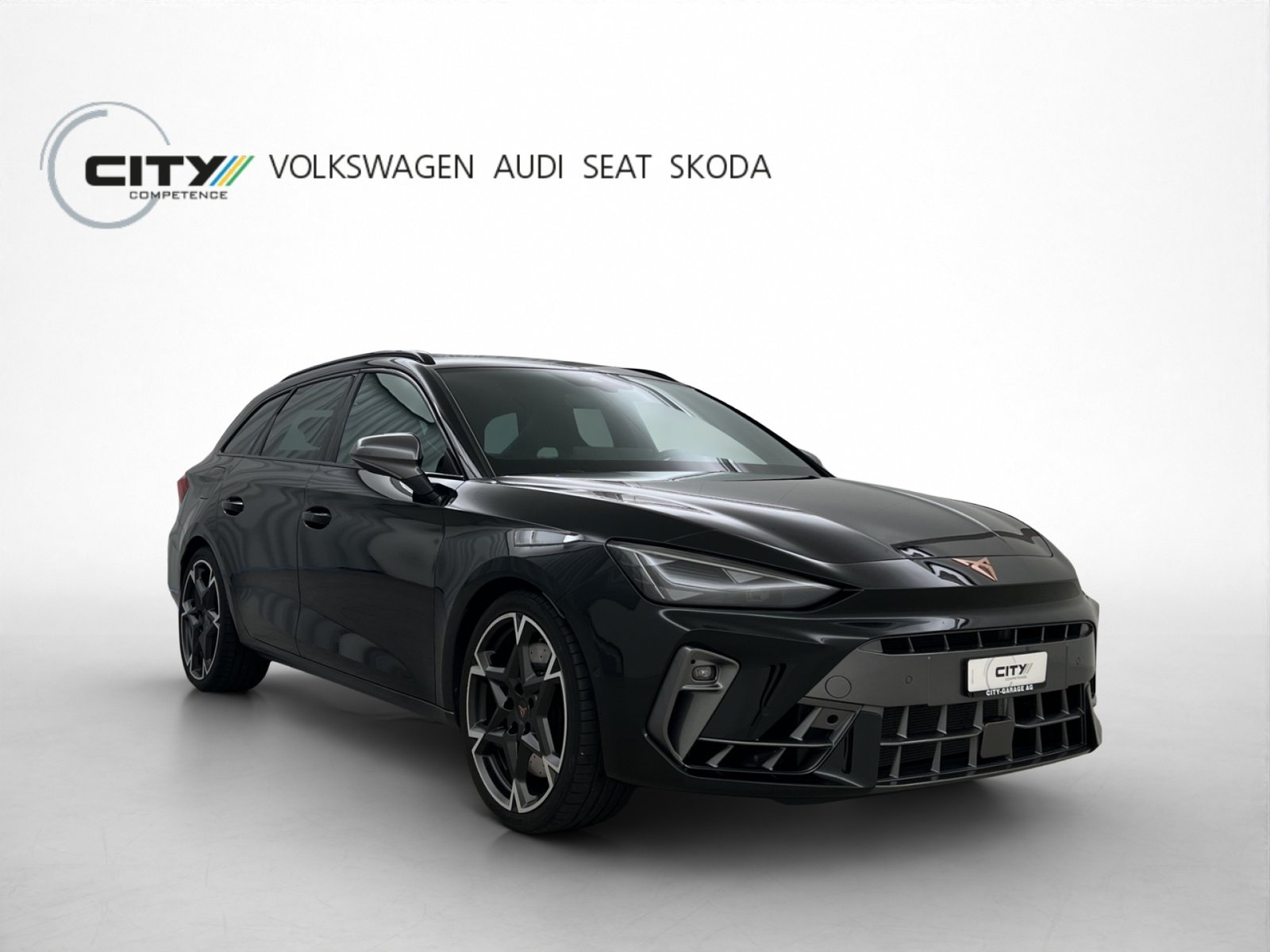 CUPRA Leon ST 2.0 TSI 333PS VZ 4Drive, Petrol, Second hand / Used, Automatic - 2