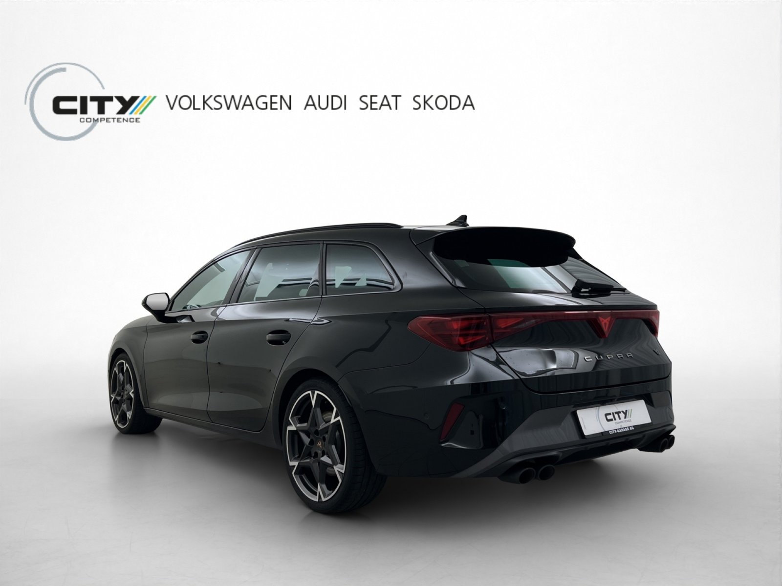 CUPRA Leon ST 2.0 TSI 333PS VZ 4Drive, Petrol, Second hand / Used, Automatic - 3