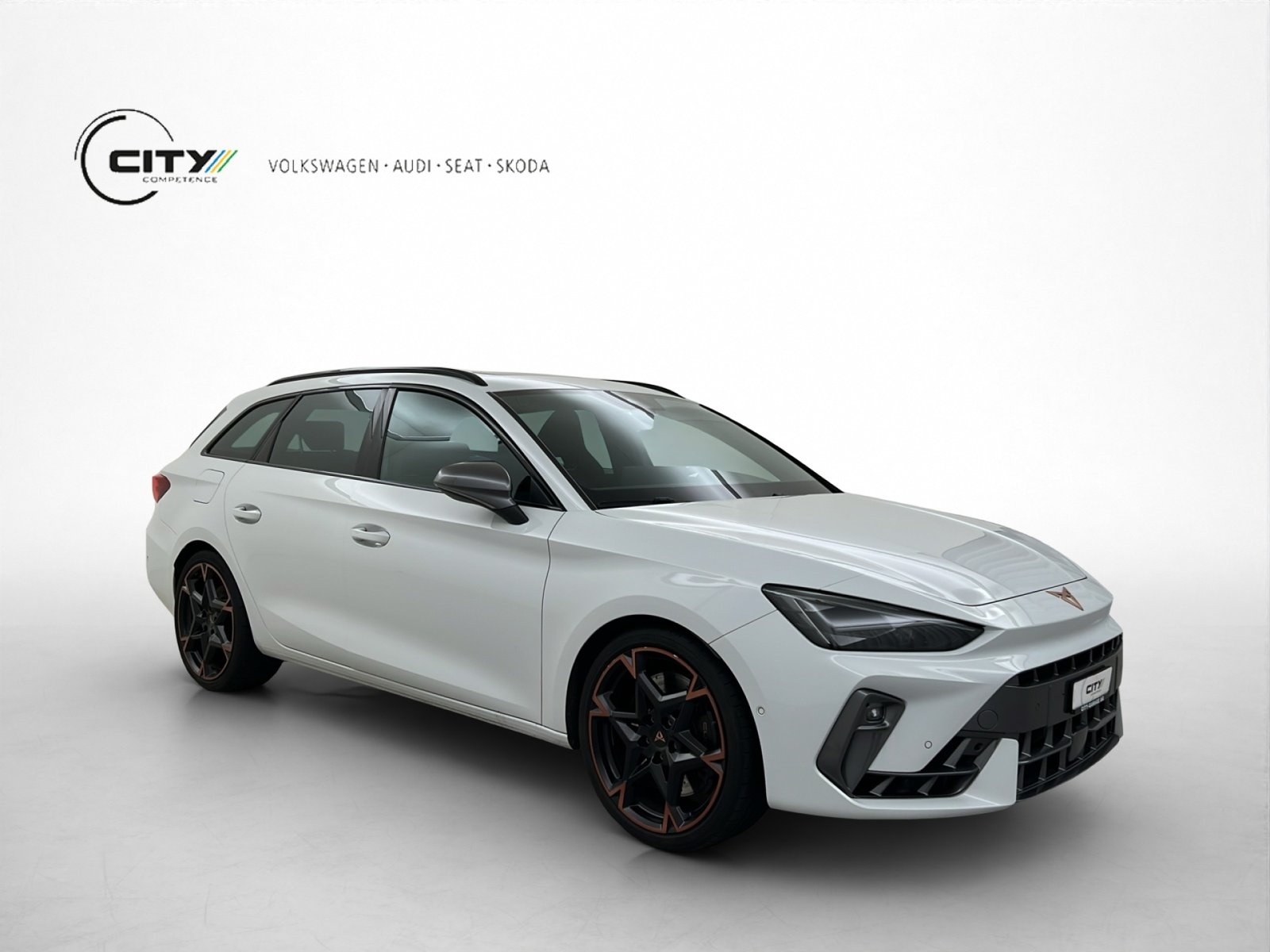 CUPRA Leon ST 2.0 TSI 333PS VZ 4Drive, Benzina, Occasioni / Usate, Automatico - 4