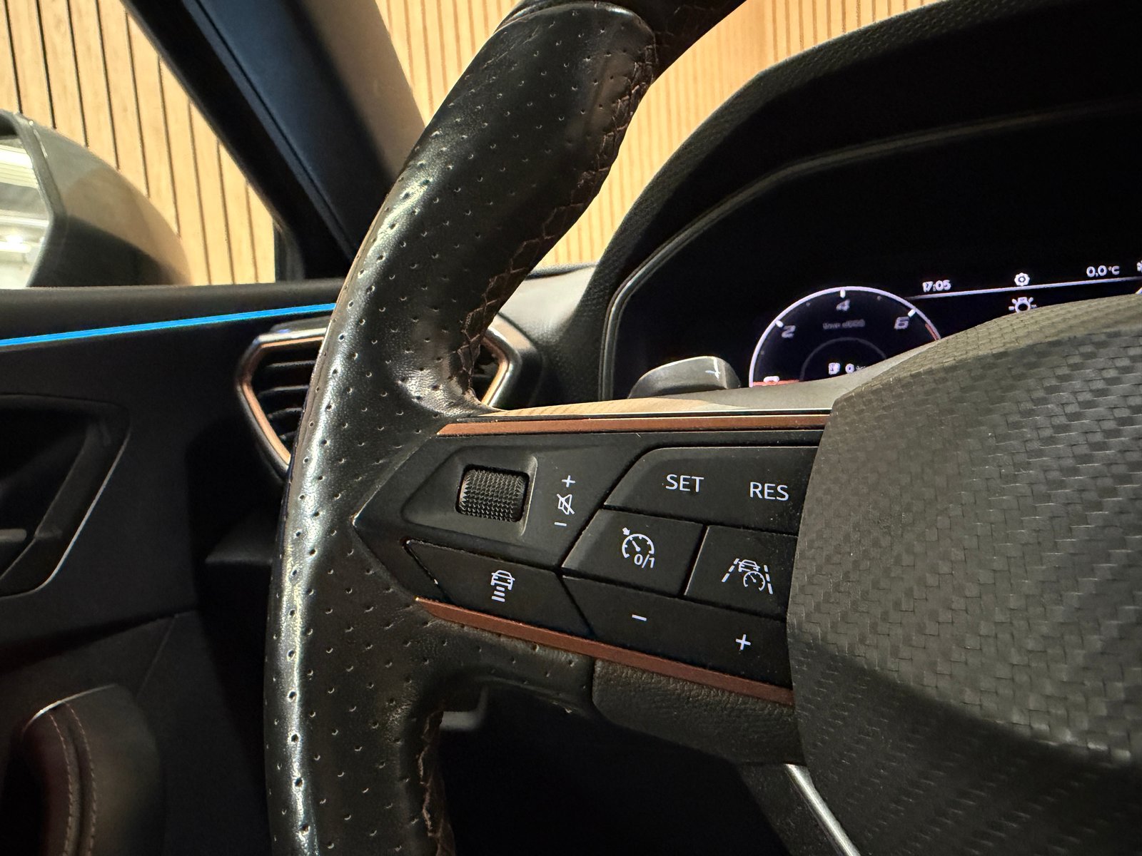 CUPRA LEON ST 1.4 e-HYBRID pHEV DSG, Plug-in-Hybrid Petrol/Electric, Second hand / Used, Automatic - 7