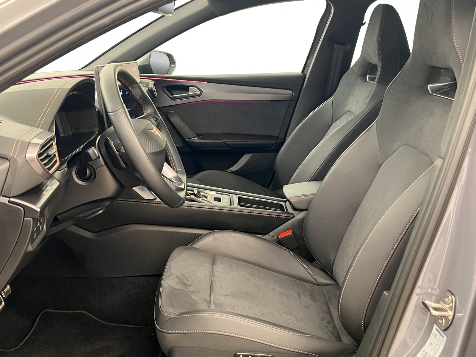 CUPRA Leon ST 2.0 TSI 333 VZ 4Drive, Essence, Occasion / Utilisé, Automatique - 4