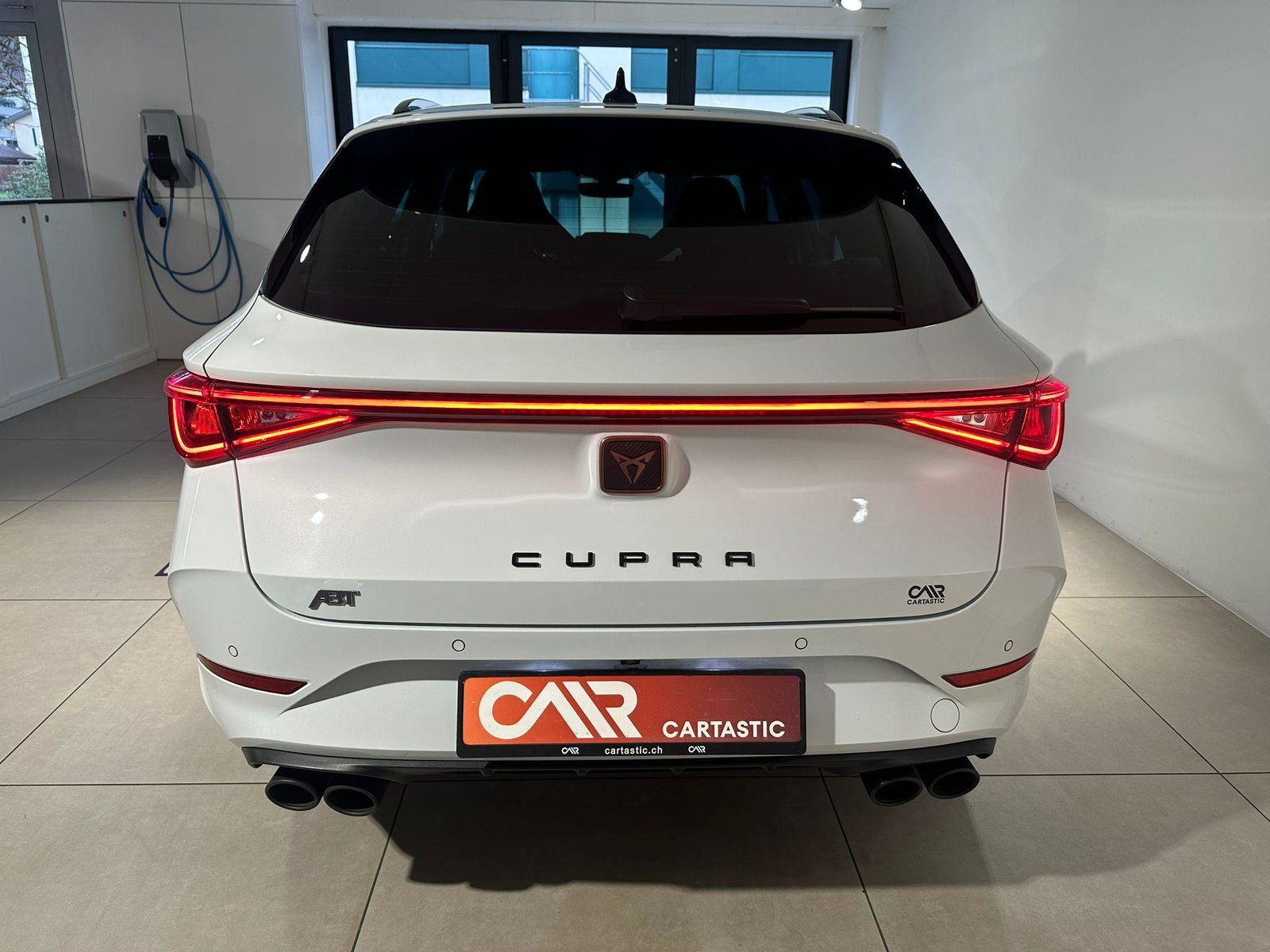 CUPRA Leon ST 2.0 TSI 370 VZ CUP 4Drive DSG, Benzin, Occasion / Gebraucht, Automatik - 4