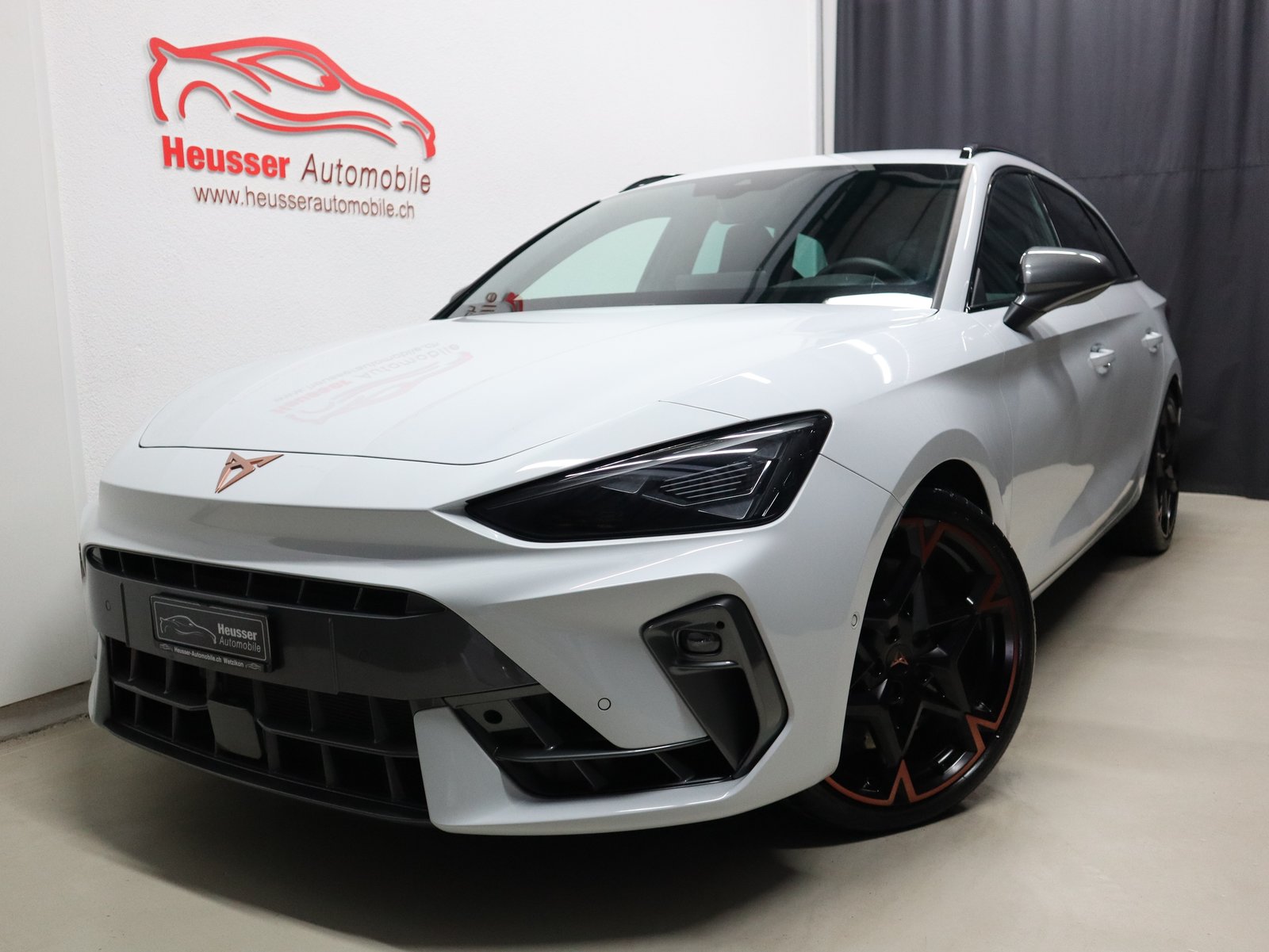CUPRA LEON ST 2.0 TSI VZ DSG 4Drive - Digital Cockpit - Navi