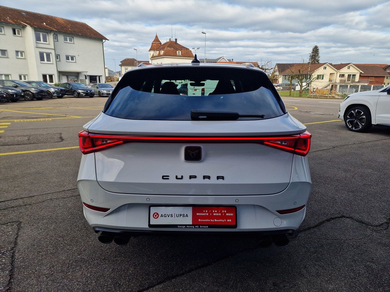 CUPRA LEON SPORTSTOURER 4DRIVE, Essence, Occasion / Utilisé, Automatique - 5