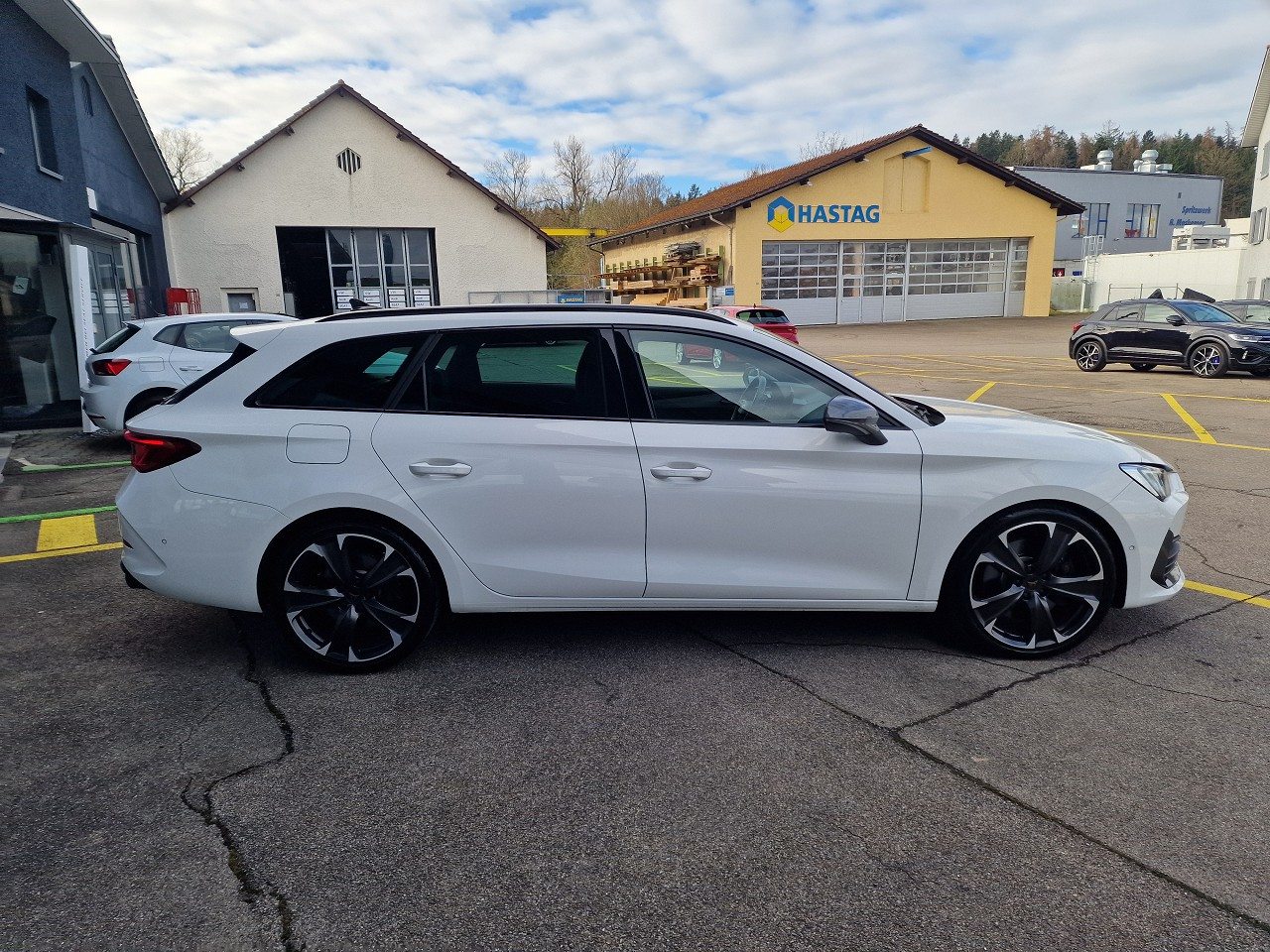 CUPRA LEON SPORTSTOURER 4DRIVE, Essence, Occasion / Utilisé, Automatique - 7