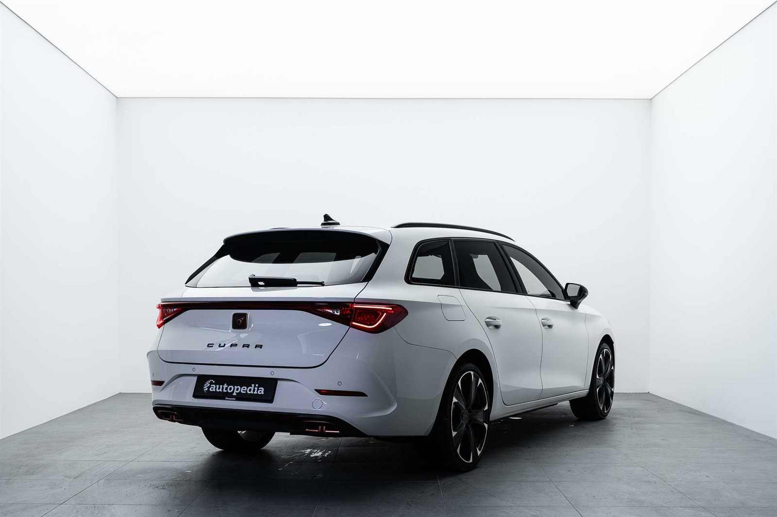 CUPRA LEON ST 1.4 e-HYBRID pHEV DSG, Hybride Rechargeable Essence/Électricité, Occasion / Utilisé, Automatique - 3