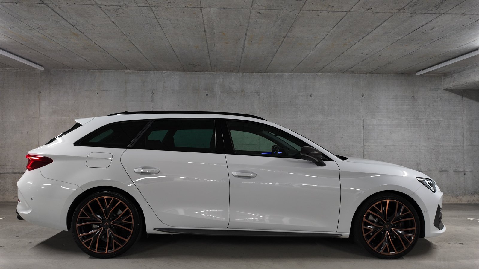 CUPRA LEON ST 2.0 ABT TSI VZ CUP DSG 4Drive, Benzin, Occasion / Gebraucht, Automatik - 4