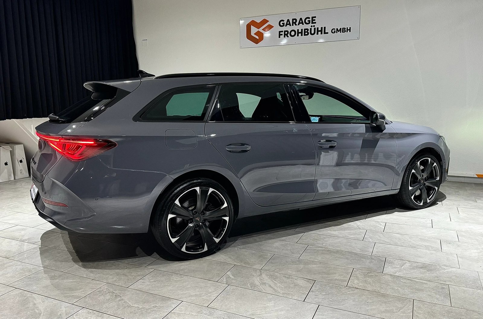 CUPRA LEON ST 1.4 e-HYBRID pHEV DSG, Plug-in-Hybrid Petrol/Electric, Second hand / Used, Automatic - 7