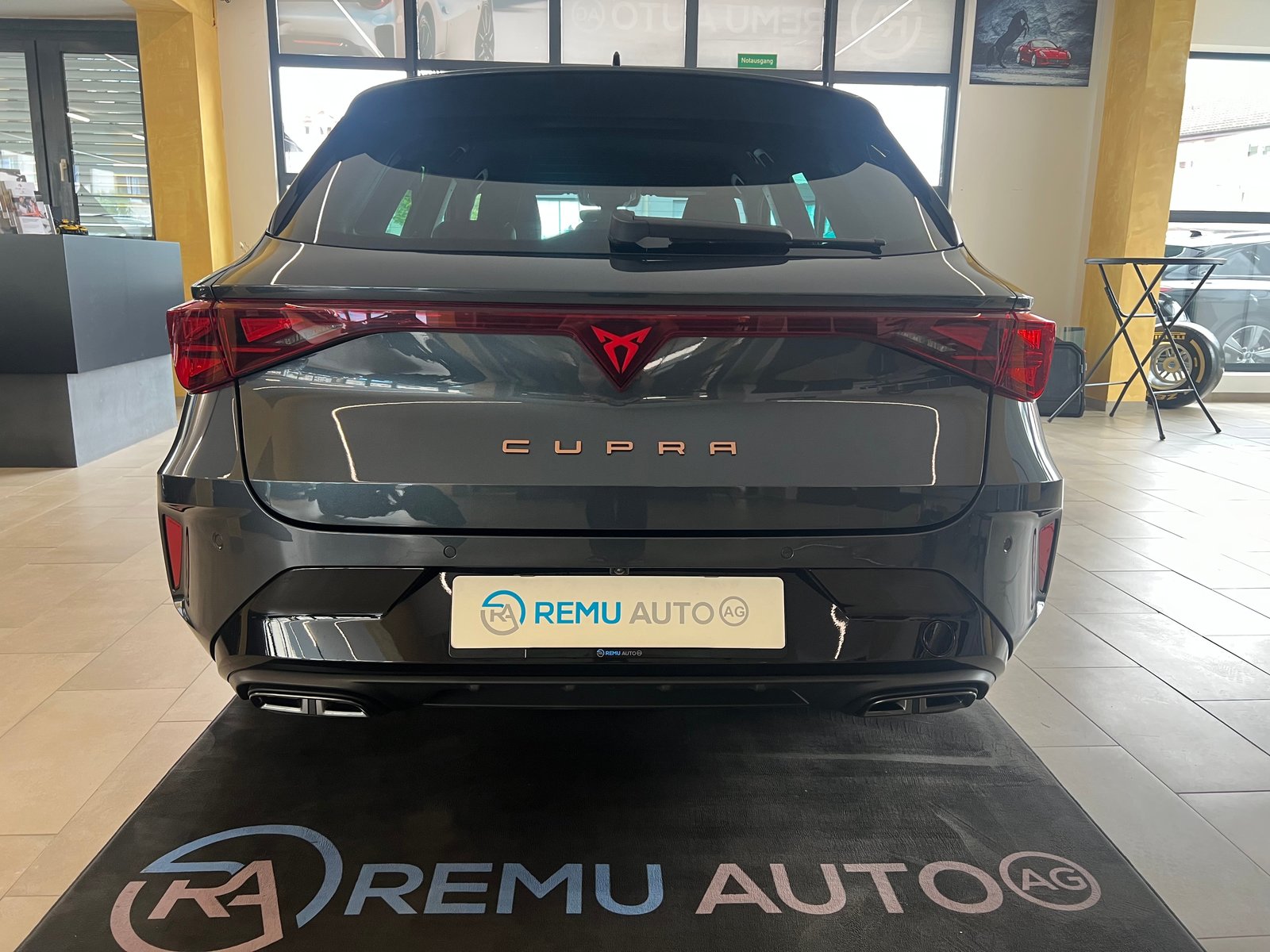 CUPRA LEON ST 1.5 eTSI DSG, Hybride Léger Essence/Électricité, Occasion / Utilisé, Automatique - 3