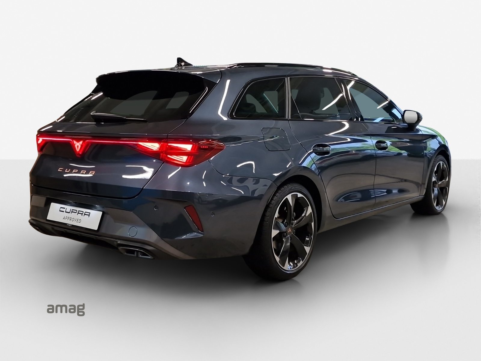CUPRA LEON SPORTSTOURER, Petrol, Second hand / Used, Automatic - 5