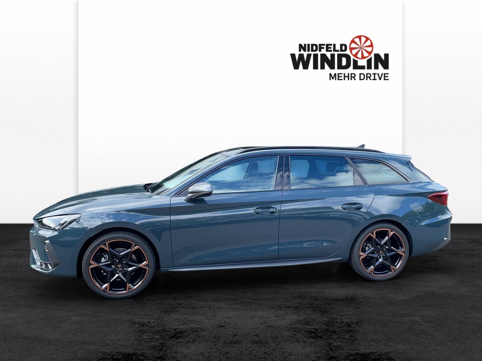 CUPRA LEON SPORTSTOURER, Petrol, Second hand / Used, Automatic - 2