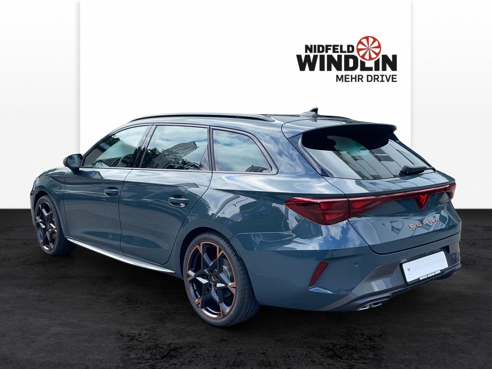 CUPRA LEON SPORTSTOURER, Petrol, Second hand / Used, Automatic - 3