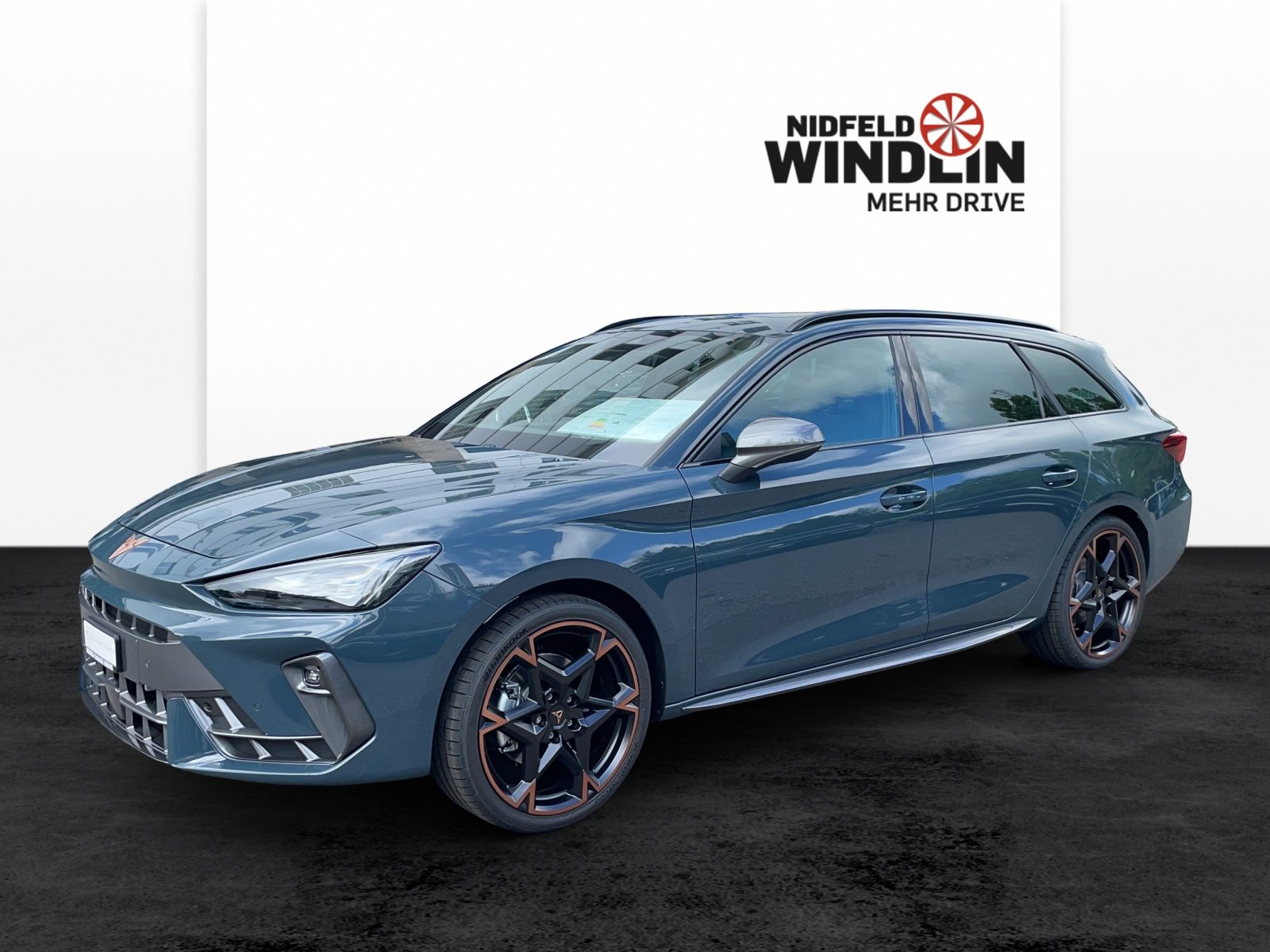 CUPRA LEON SPORTSTOURER, Petrol, Second hand / Used, Automatic - 4