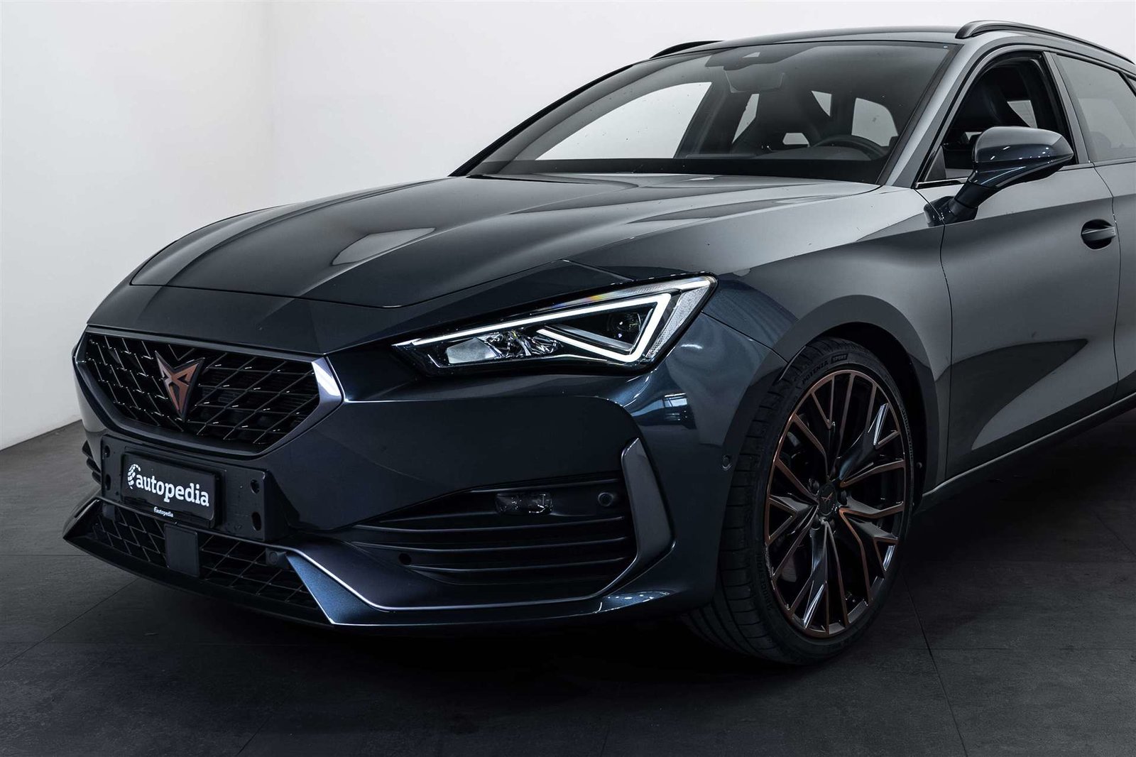 CUPRA LEON ST 2.0 TSI VZ DSG 4Drive 310PS, Petrol, Second hand / Used, Automatic - 2