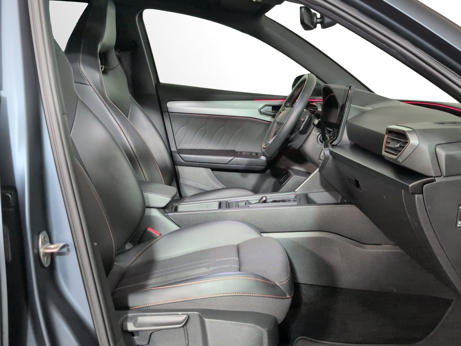 CUPRA LEON SPORTSTOURER 4DRIVE, Petrol, Second hand / Used, Automatic - 7