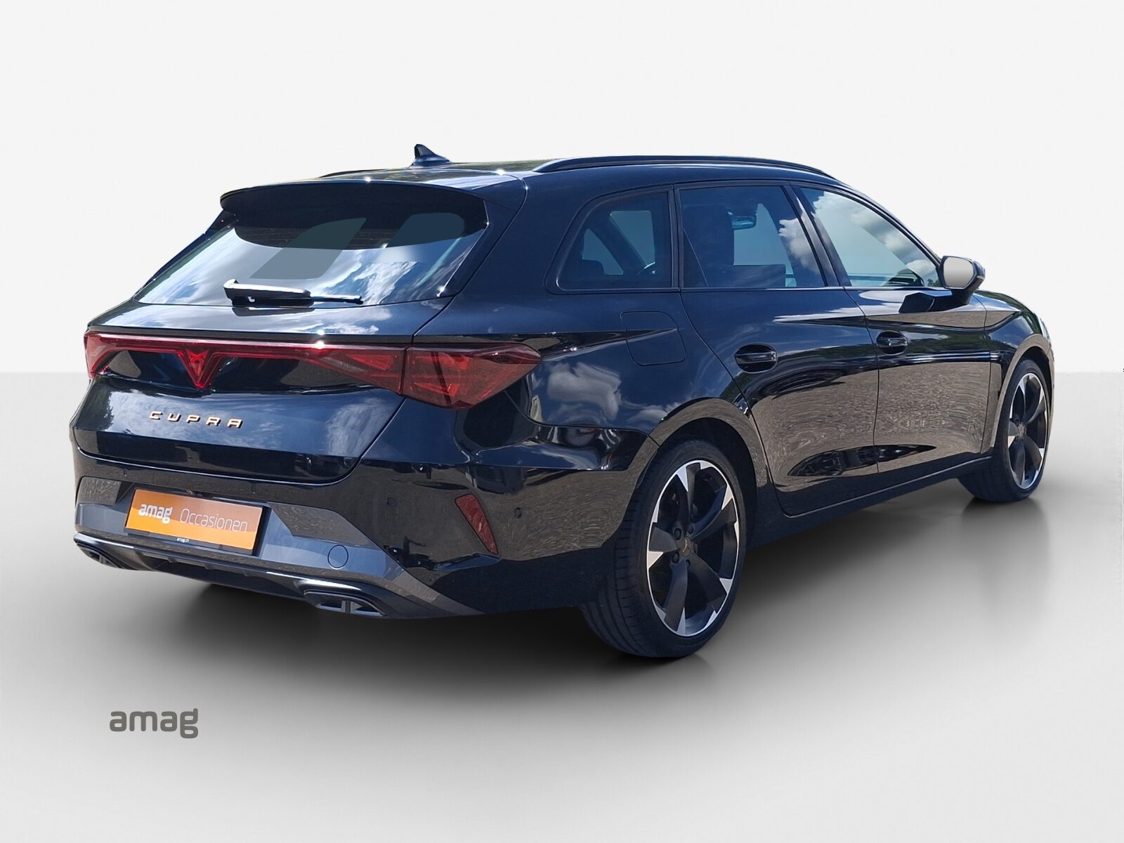 CUPRA LEON SPORTSTOURER, Petrol, Second hand / Used, Automatic - 5