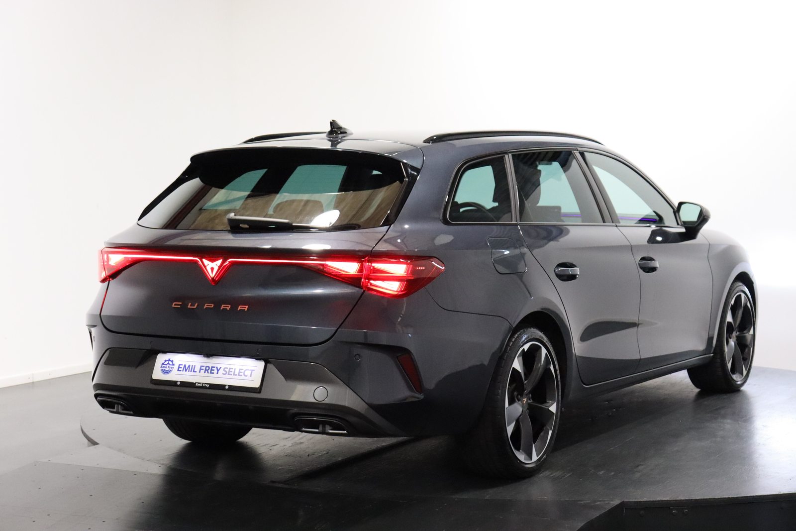 CUPRA Leon ST 2.0 TDI DSG, Diesel, Occasion / Utilisé, Automatique - 4