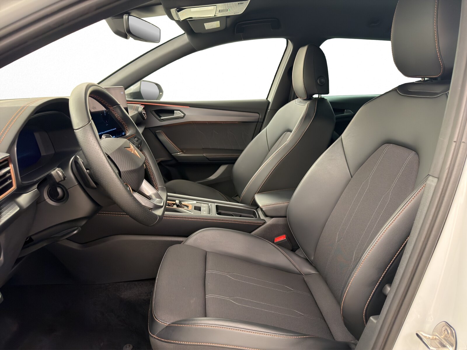 CUPRA Leon ST 1.5 eTSI DSG, Hybride Léger Essence/Électricité, Occasion / Utilisé, Automatique - 6